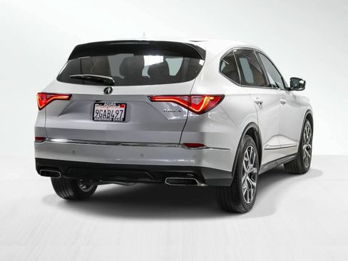 Certified 2023 Acura MDX FWD w/ Technology Package image 5