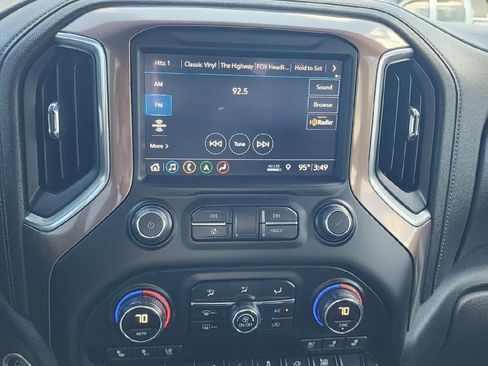 Used 2019 Chevrolet Silverado 1500 High Country AWD/4WD image 18