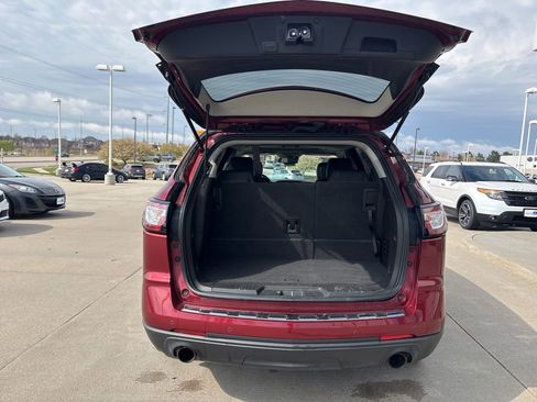 Used 2017 Chevrolet Traverse Premier image 42