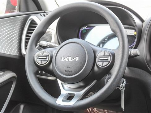 New 2025 Kia Soul LX w/ LX Technology Package image 31