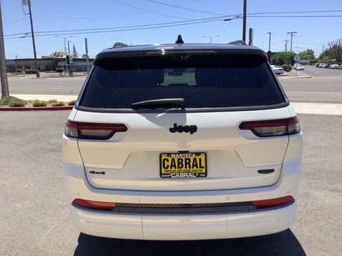 New 2026 Jeep Grand Cherokee L Summit w/ Obsidian Package AWD/4WD image 30