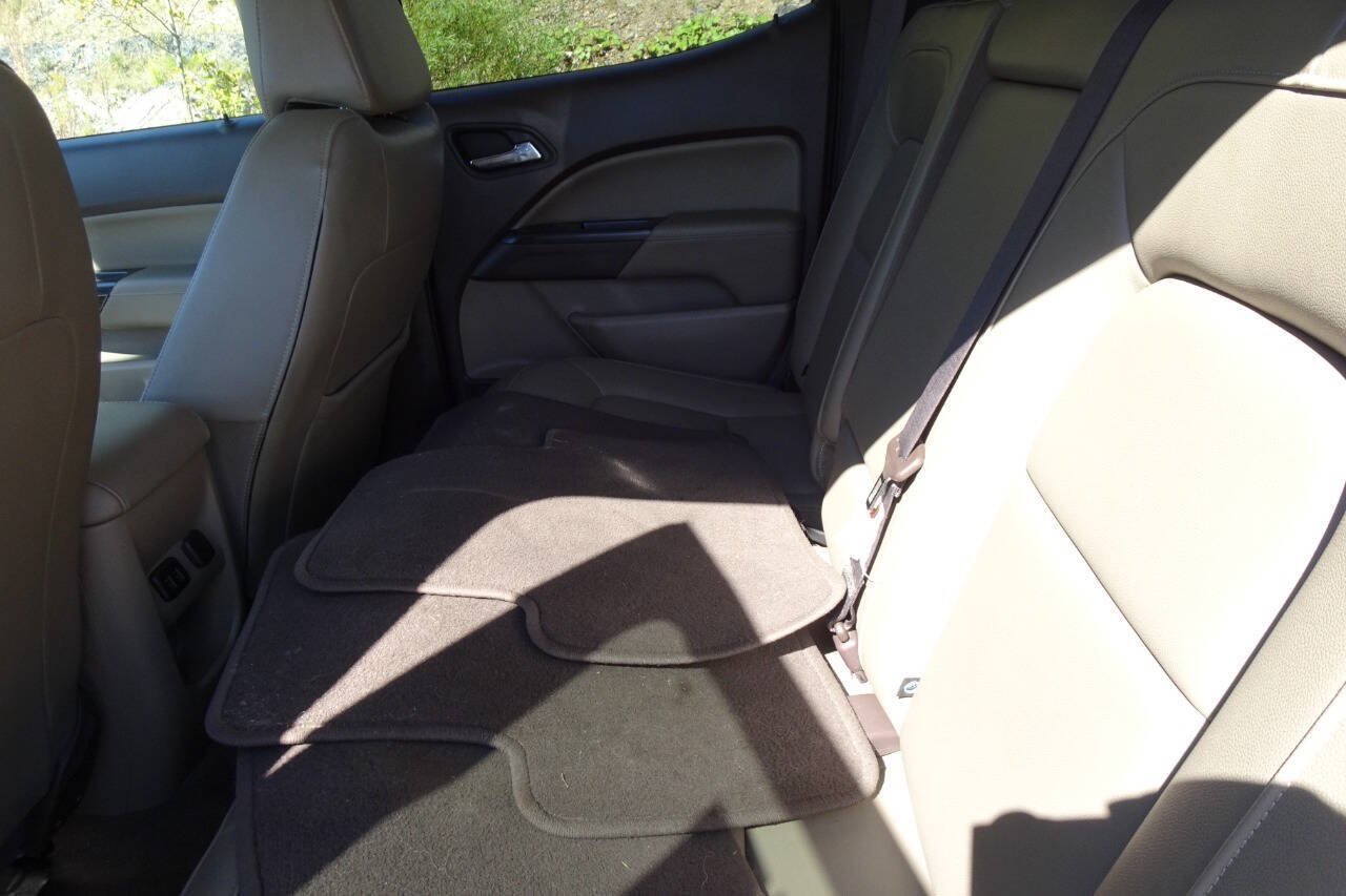Used 2017 GMC Canyon SLT w/ Trailering Package AWD/4WD image 19