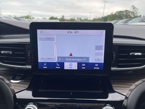 Certified 2022 Ford Explorer Limited w/ Equipment Group 301A AWD/4WD image 19