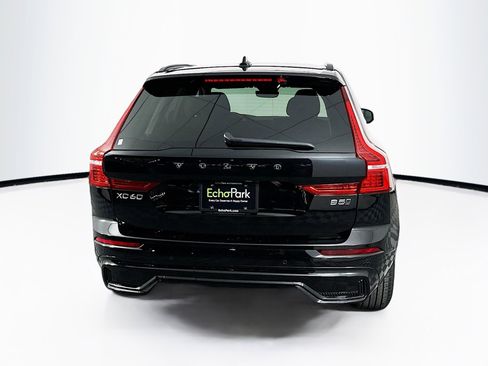 Used 2025 Volvo XC60 B5 Plus image 7