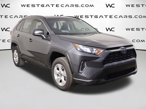 Used 2021 Toyota RAV4 LE w/ Carpet Mat Package (TMS) AWD/4WD image 39