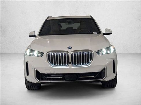 Used 2026 BMW X5 xDrive50e w/ Premium Package AWD/4WD image 5