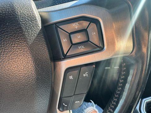 Used 2019 Ford F250 Platinum w/ Platinum Ultimate Package image 17