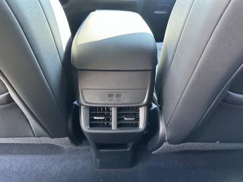 New 2026 Chevrolet Equinox LT w/ Convenience Package II image 11