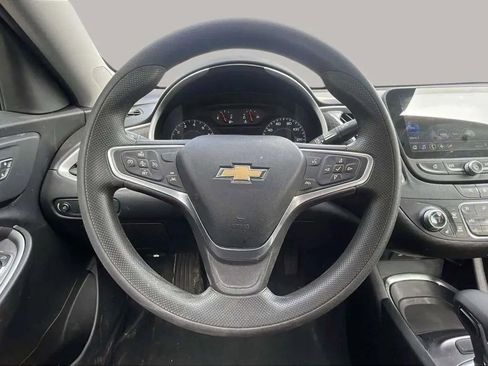 Used 2023 Chevrolet Malibu LT image 12