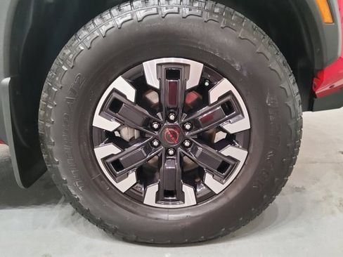 Used 2023 Nissan Frontier PRO-4X w/ Pro Convenience Package image 45