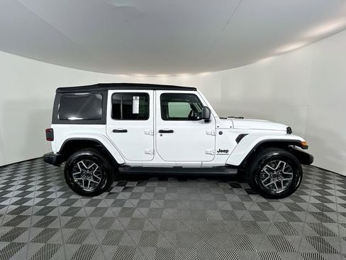 New 2026 Jeep Wrangler Sahara image 9