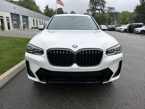 Used 2024 BMW X3 xDrive30i w/ Premium Package AWD/4WD image 3
