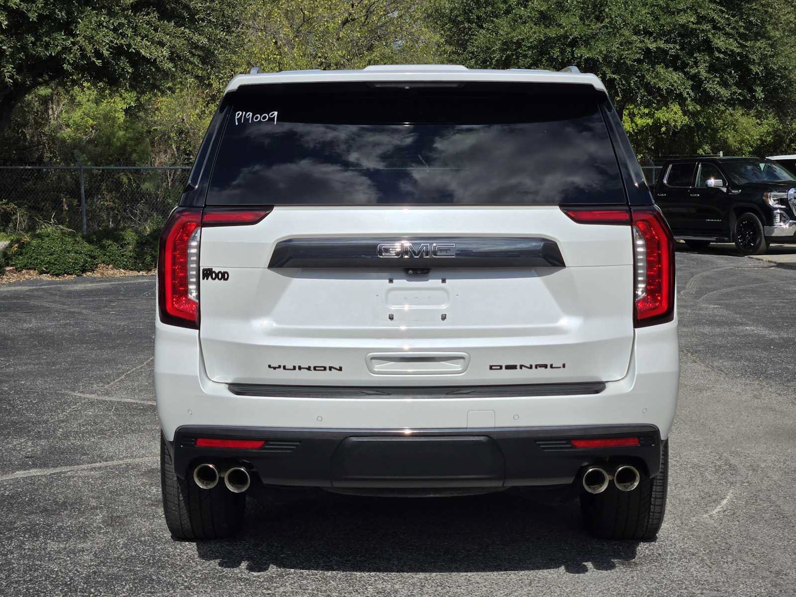 Certified 2023 GMC Yukon Denali Ultimate AWD/4WD image 6