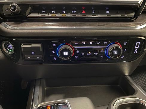 Used 2024 Chevrolet Silverado 1500 LTZ w/ LTZ Convenience Package II AWD/4WD image 20