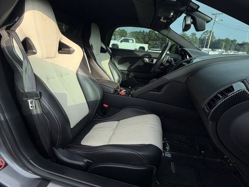 Used 2016 Jaguar F-TYPE R AWD/4WD image 10