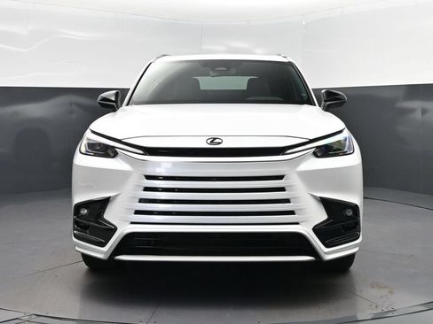 New 2026 Lexus TX 500h AWD image 10