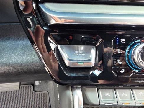 Certified 2025 GMC Sierra 1500 Denali Ultimate AWD/4WD image 28