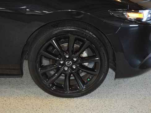 Used 2024 MAZDA MAZDA3 s FWD image 9
