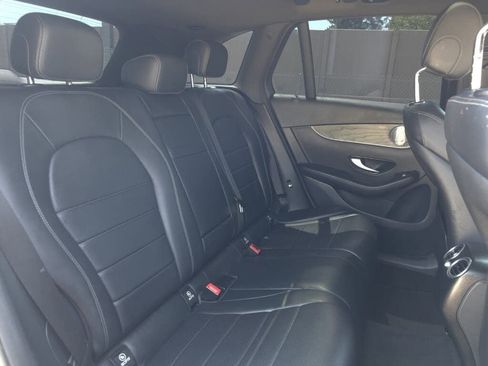 Used 2017 Mercedes-Benz GLC 300 4MATIC image 18