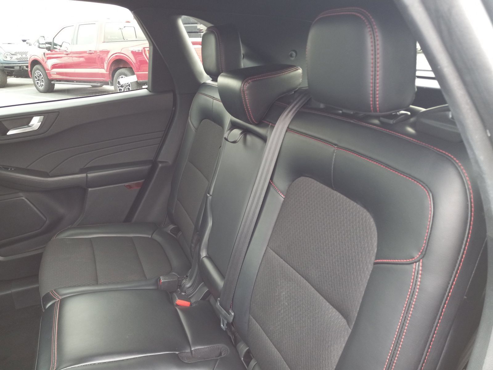 Used 2024 Ford Escape ST-Line w/ Cold Weather Package FWD image 14