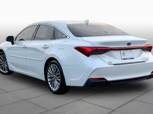 Used 2020 Toyota Avalon Limited w/ Advanced Safety Package FWD image 12