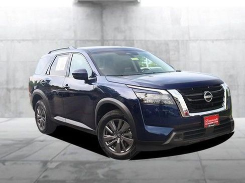 Certified 2025 Nissan Pathfinder SV AWD/4WD image 2