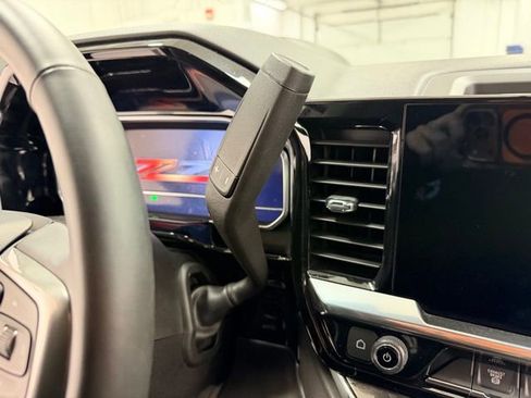 Certified 2025 Chevrolet Silverado 2500 LTZ w/ LTZ Plus Package image 19