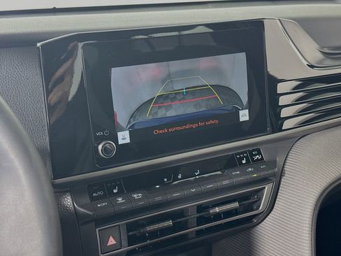 Used 2025 Toyota Camry SE w/ Convenience Package FWD image 14