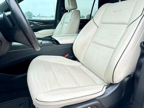 Used 2021 Cadillac Escalade Sport AWD/4WD image 11