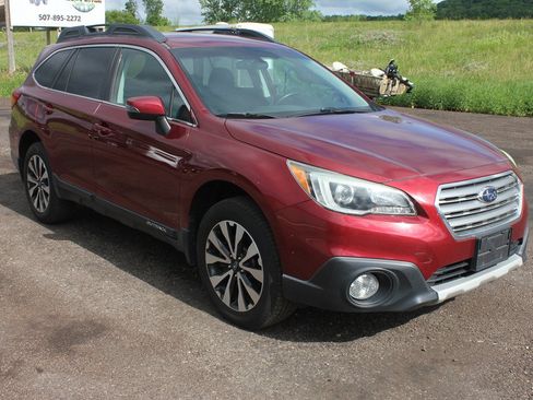 Used 2015 Subaru Outback 2.5i Limited AWD/4WD image 2