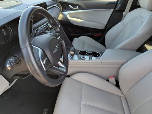 Used 2023 Genesis G70 2.0T image 22