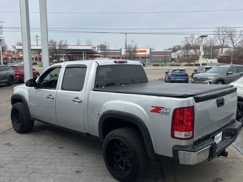Used 2010 GMC Sierra 1500 SLE image 7