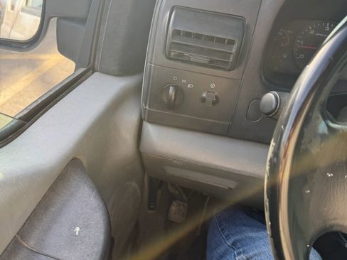 Used 2007 Ford F250 XL image 21