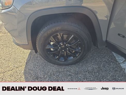 Used 2023 Jeep Cherokee Altitude Lux image 27