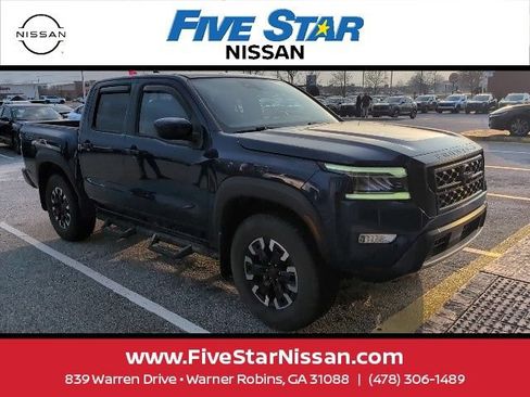 Used 2022 Nissan Frontier PRO-4X w/ Technology Package AWD/4WD image 1