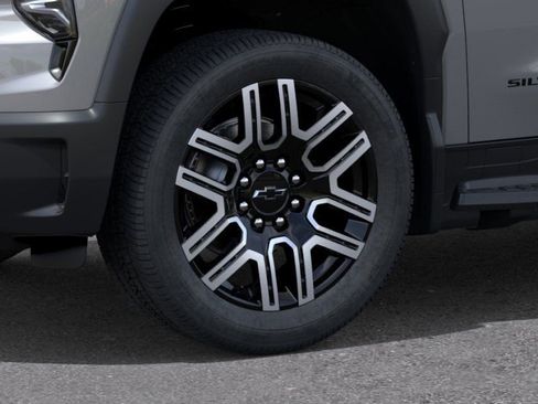 New 2026 Chevrolet Silverado EV LT AWD/4WD image 16