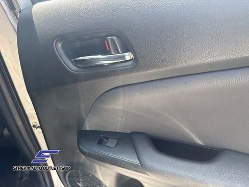 Used 2022 Toyota Prius Prime LE image 16