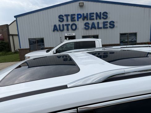 Used 2019 Chevrolet Traverse Premier w/ LPO, Floor Liner Package AWD/4WD image 8