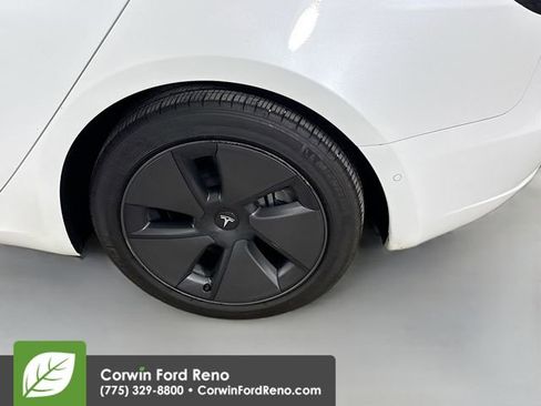 Used 2022 Tesla Model 3 Long Range AWD/4WD image 30
