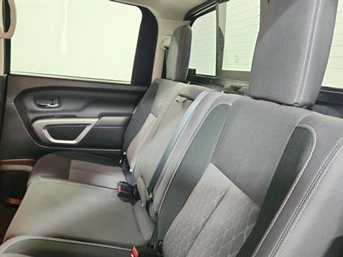 Used 2024 Nissan Titan SV w/ SV Convenience Package image 21