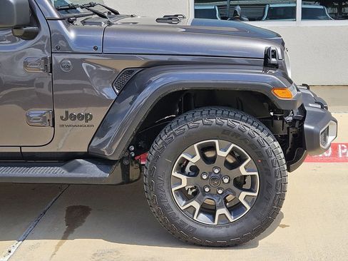 New 2026 Jeep Wrangler Unlimited Sahara AWD/4WD image 6