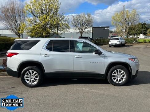 Used 2021 Chevrolet Traverse LS AWD/4WD image 8