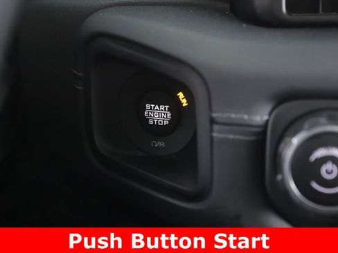 Used 2025 Jeep Wrangler Unlimited Rubicon AWD/4WD image 22