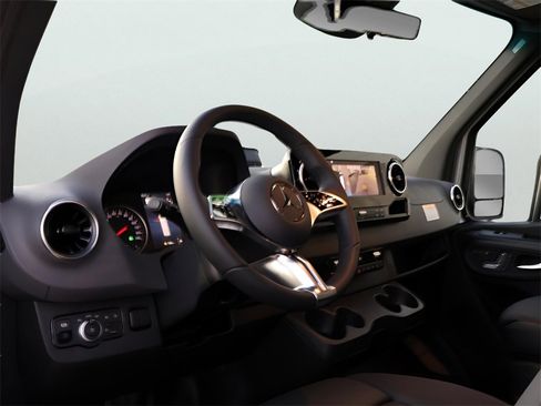 New 2025 Mercedes-Benz Sprinter 2500 image 17
