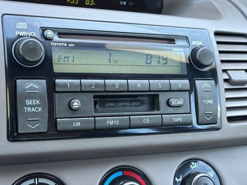 Used 2003 Toyota Camry LE FWD image 18