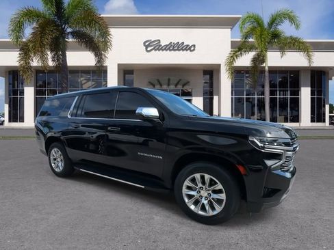 Used 2023 Chevrolet Suburban Premier image 2