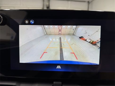 New 2026 Chevrolet Equinox ACTIV w/ Convenience Package III image 26