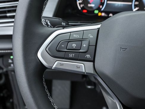 New 2026 Volkswagen Atlas Cross Sport SE image 27