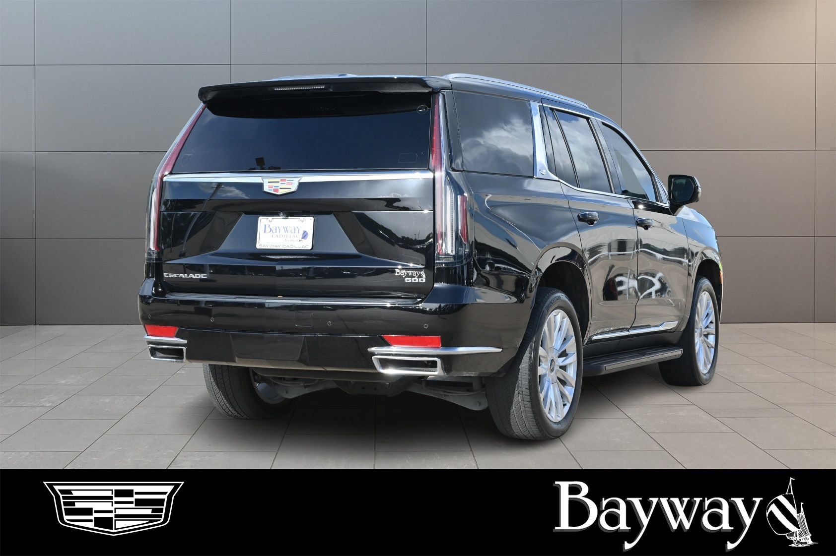 Used 2024 Cadillac Escalade Luxury RWD image 6