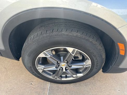 Used 2023 Chevrolet Blazer LT w/ Driver Confidence Package FWD image 4